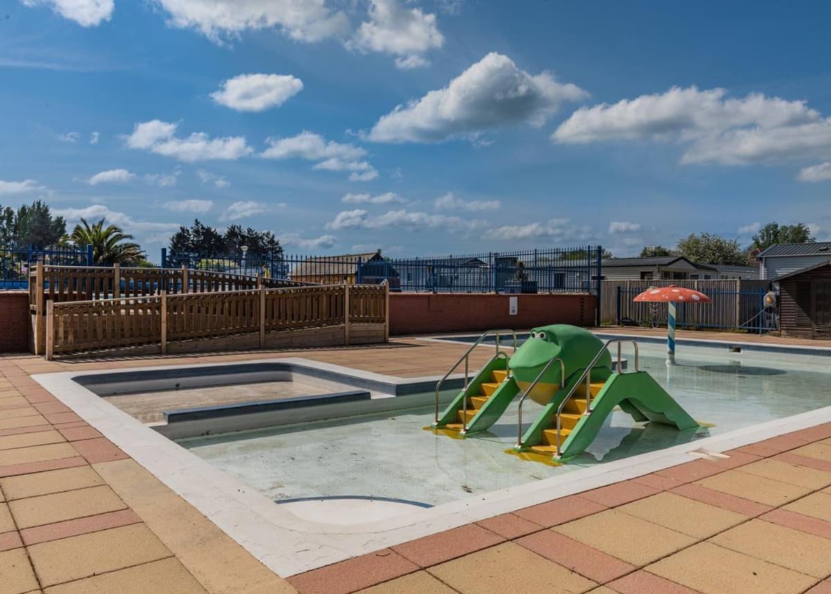 Riverside Caravan Holiday Park Богнор-Риджис Екстер'єр фото